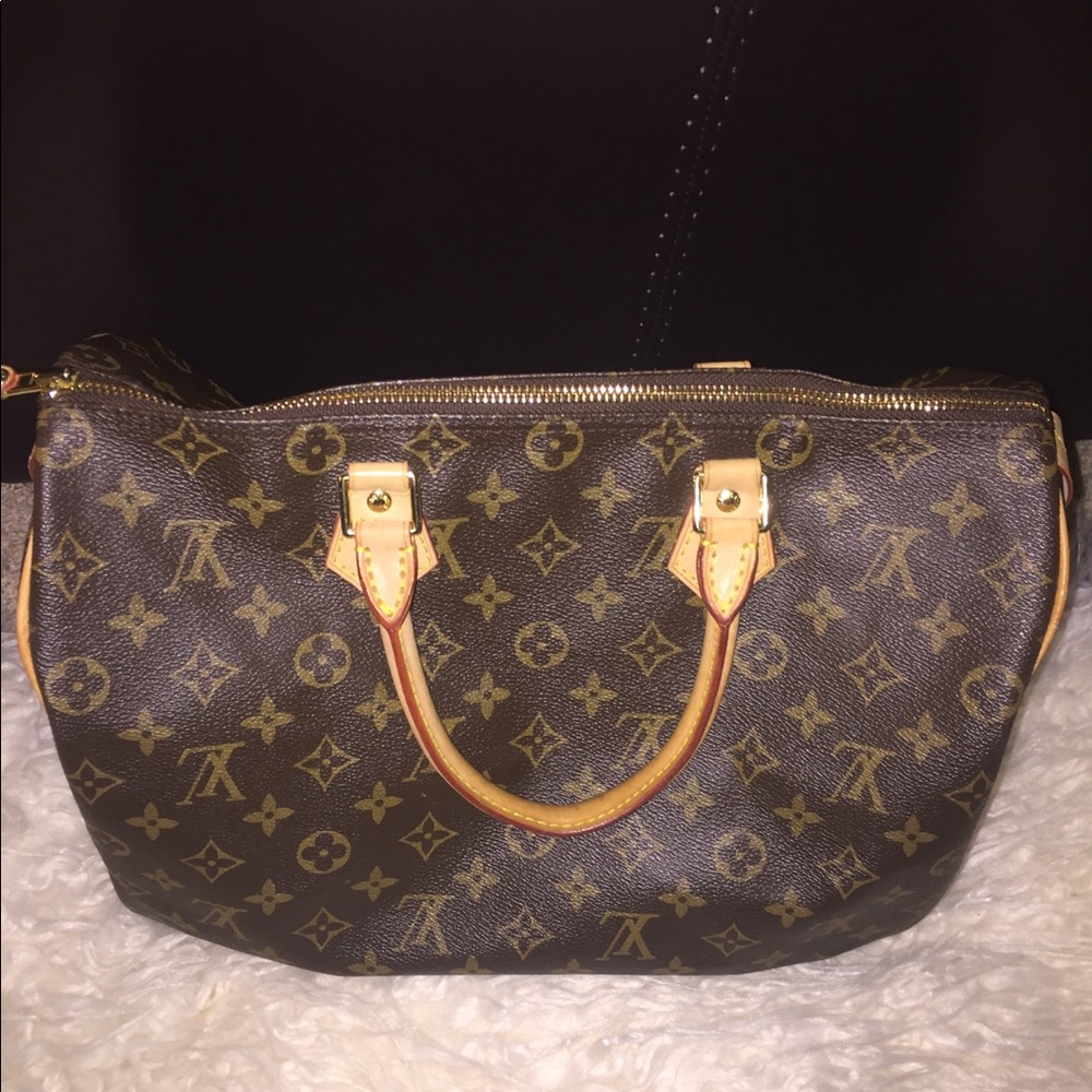 🚨Authentic Louis Vuitton Speedy 30🚨